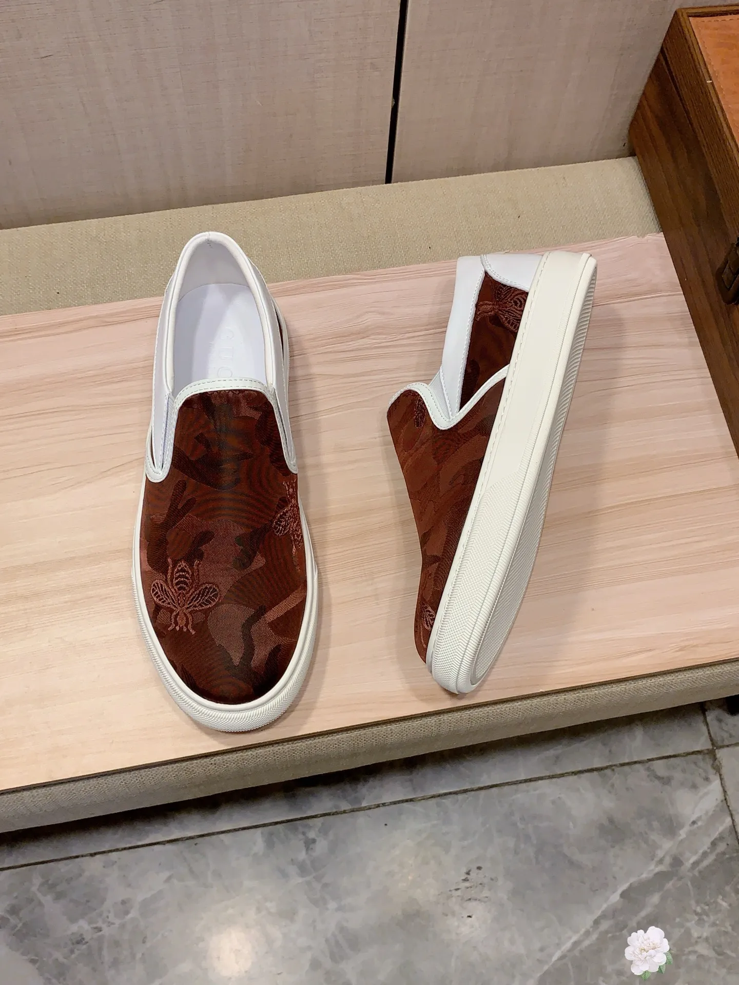 Men's men's shoes💰360💰💰🎩🎩[Lightning][Lightning] "Gucci*" The latest and most popular casual shoes, top brands [seduce] luxury~purchase, top~quality. [Strong] The upper is made of imported breathable cowhide with material ➕ breathable sheepskin lining (•) and fine workmanship. The original stylish and stylish soft rubber wear-resistant and non-slip outsole is light and comfortable on the feet. The real thing looks better when photographed in real life. No. 2661: Code: 38-44, 45 can be customized, 3️⃣ colors are available